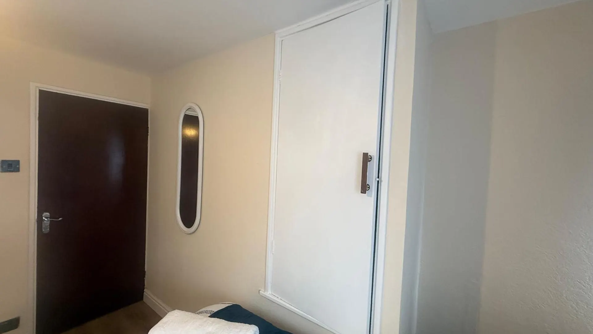 D'Luxe Royal 3 Bedrooms House Belvedere Apartment